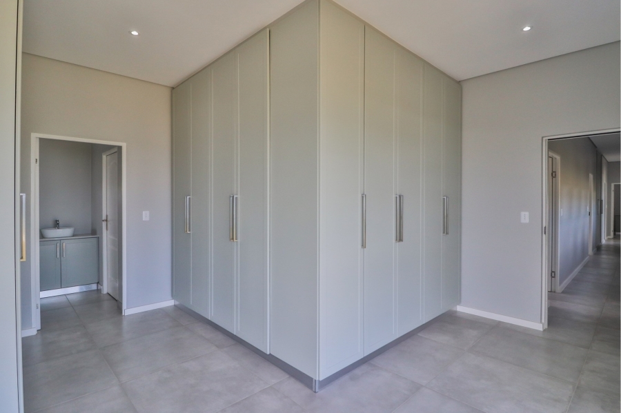 4 Bedroom Property for Sale in Moquini Coastal Estate Western Cape